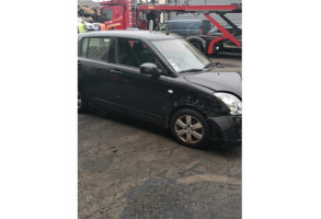 Porte avant droit SUZUKI SWIFT 3 Photo n°18