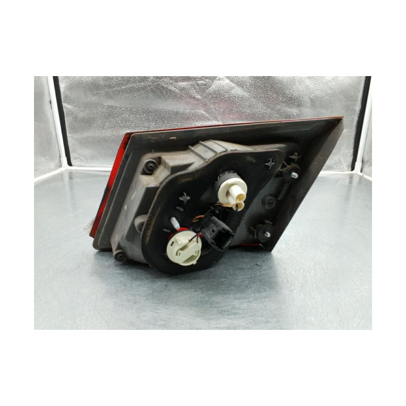 Feu arriere secondaire gauche (feux) RENAULT LATITUDE Photo n°1