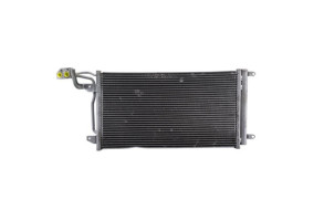 Radiateur clim VOLKSWAGEN POLO 5 Photo n°3