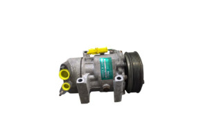 Compresseur clim PEUGEOT 206 Photo n°1