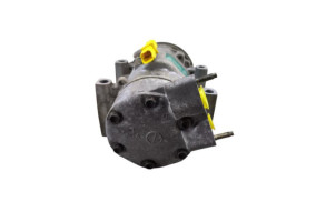 Compresseur clim PEUGEOT 206 Photo n°4