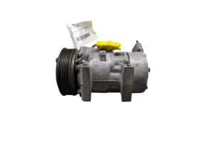 Compresseur clim PEUGEOT 206 Photo n°6