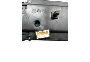 Compteur PEUGEOT 208 2 Photo n°1