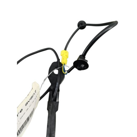 Attache ceinture avant gauche MERCEDES CLASSE B 246