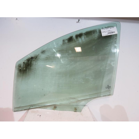 Vitre avant gauche PEUGEOT 207