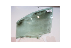Vitre avant gauche PEUGEOT 207 Photo n°1