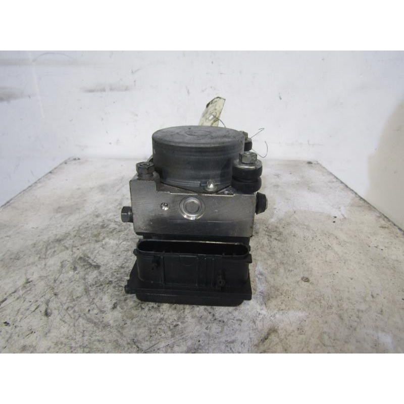 Bloc ABS (freins anti-blocage) RENAULT CLIO 2 CAMPUS Photo n°1