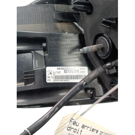 Feu arriere principal droit (feux) PEUGEOT 5008 2
