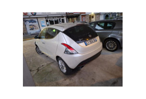 Verin de coffre LANCIA YPSILON 5 Photo n°9
