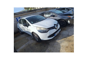 Pare choc arriere RENAULT CLIO 4 Photo n°12
