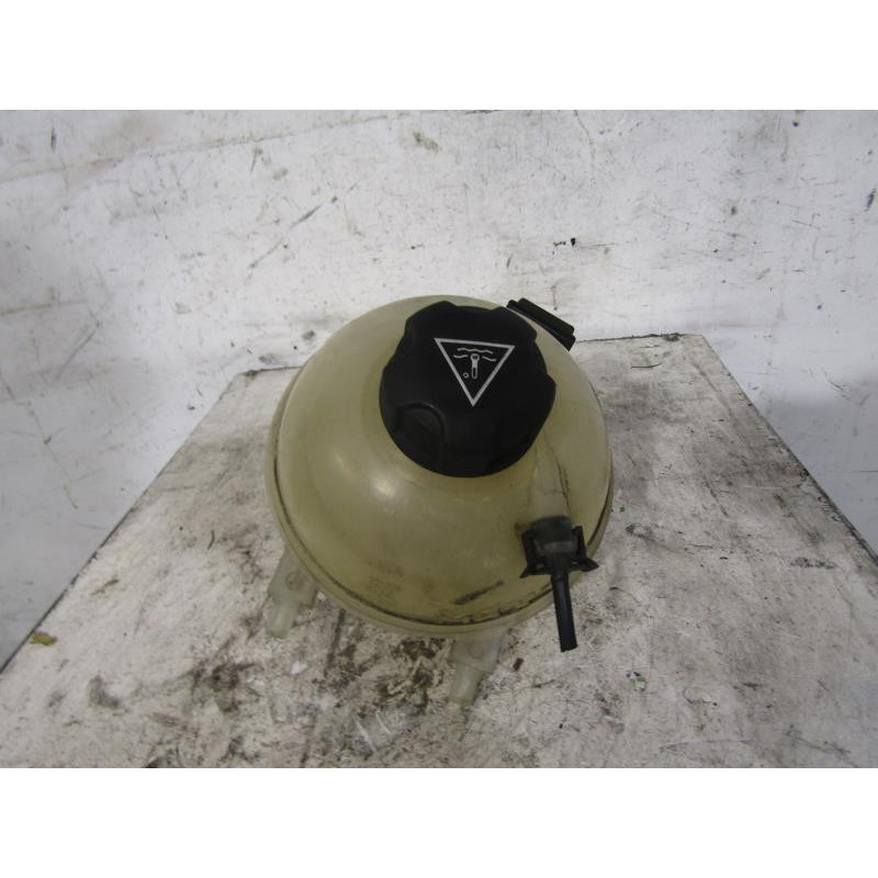 Vase d'expansion PEUGEOT 206 Photo n°1