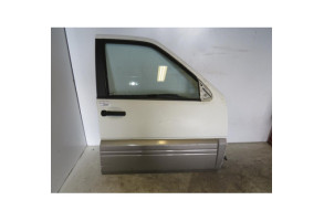 Porte avant droit NISSAN TERRANO 2 Photo n°4