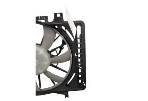 Moto ventilateur radiateur TOYOTA YARIS 3 Photo n°1