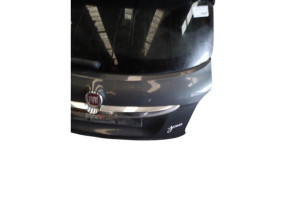 Malle/Hayon arriere FIAT 500X Photo n°8