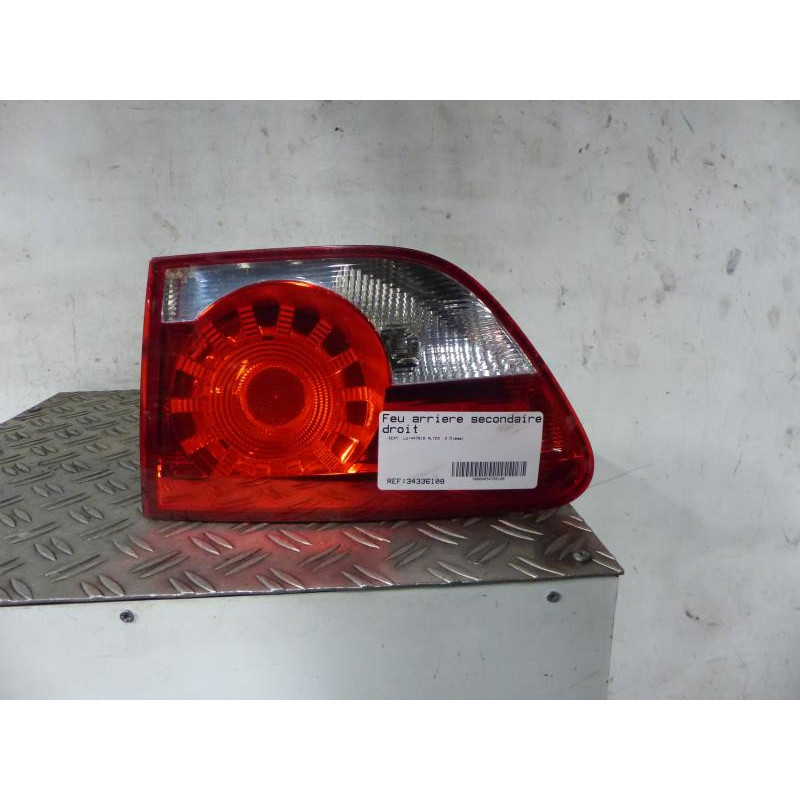 Feu arriere secondaire droit (feux) SEAT ALTEA Photo n°1