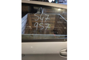 Porte arriere gauche TOYOTA YARIS 3 Photo n°2