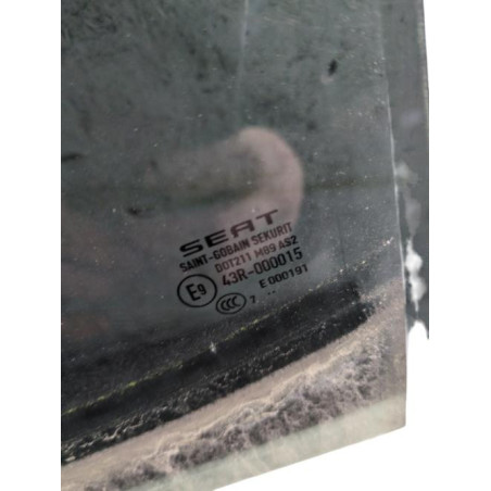 Vitre arriere gauche SEAT LEON 3