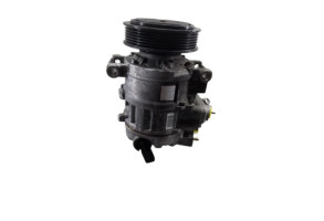 Compresseur clim VOLKSWAGEN GOLF 6 Photo n°2