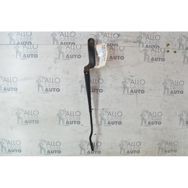 Bras essuie glace avant gauche VOLKSWAGEN POLO 3 Photo n°1