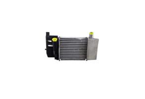 Echangeur air (Intercooler) TOYOTA YARIS 3 Photo n°4