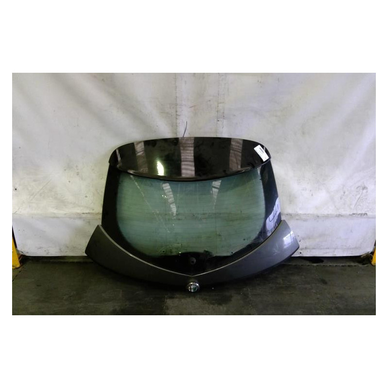 Malle/Hayon arriere ALFA ROMEO BRERA Photo n°1