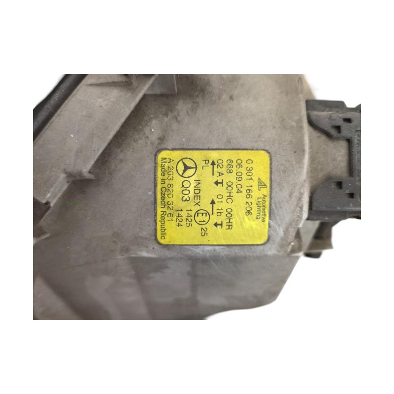 Optique avant principal droit (feux)(phare) MERCEDES CLASSE C 203 Photo n°1