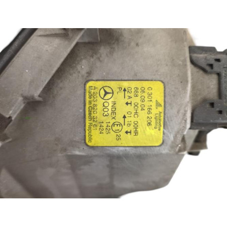 Optique avant principal droit (feux)(phare) MERCEDES CLASSE C 203