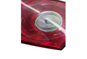 Feu arriere secondaire droit (feux) VOLKSWAGEN PASSAT 5 Photo n°2