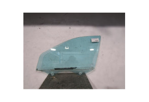 Vitre avant gauche MERCEDES CLASSE C 203 Photo n°1