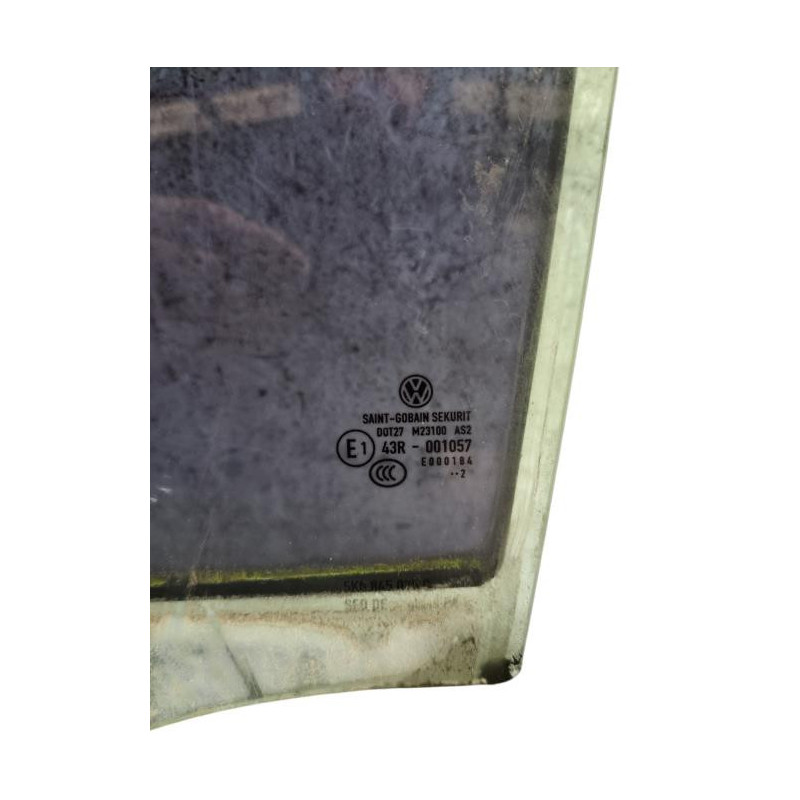 Vitre arriere gauche VOLKSWAGEN GOLF 6 Photo n°1