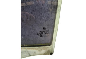 Vitre arriere gauche VOLKSWAGEN GOLF 6 Photo n°1