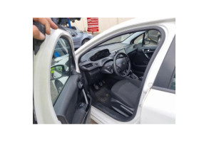 Volant PEUGEOT 208 1 Photo n°15