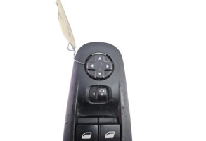 Interrupteur de leve vitre avant gauche PEUGEOT 308 2 Photo n°4