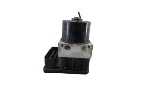 Bloc ABS (freins anti-blocage) VOLKSWAGEN POLO 4 Photo n°1