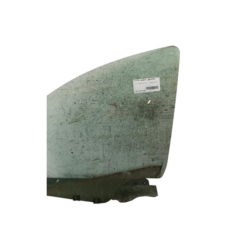 Vitre avant gauche DACIA DUSTER 1 Photo n°1