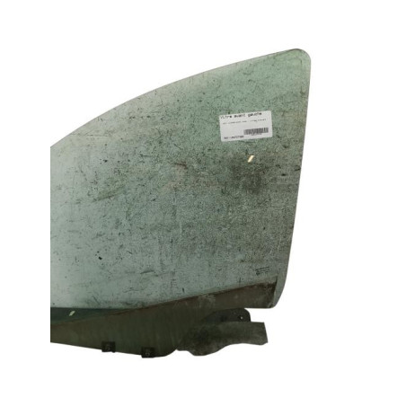 Vitre avant gauche DACIA DUSTER 1