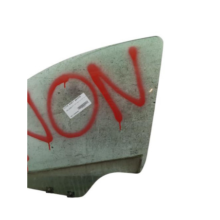 Vitre avant gauche DACIA DUSTER 1