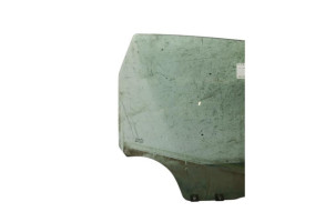 Vitre arriere droit DACIA DUSTER 1 Photo n°1