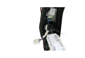 Feu arriere secondaire gauche (feux) TOYOTA YARIS 3 Photo n°1