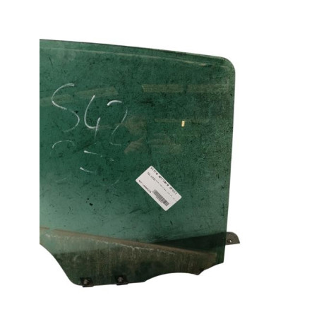 Vitre arriere droit DACIA DUSTER 1