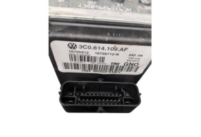 Bloc ABS (freins anti-blocage) VOLKSWAGEN PASSAT 5 Photo n°2