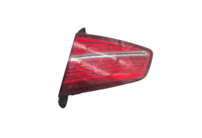 Feu arriere secondaire droit (feux) VOLKSWAGEN PASSAT 7 Photo n°1