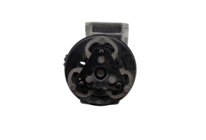 Compresseur clim DACIA SANDERO 2 Photo n°2