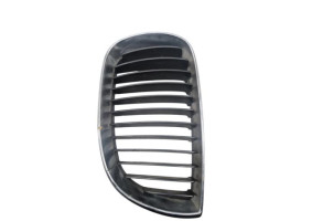 Calandre BMW SERIE 1 E87 Photo n°6