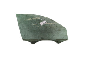 Vitre avant droit AUDI Q3 1 Photo n°1