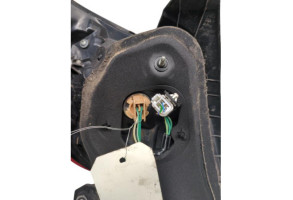 Feu arriere principal droit (feux) TOYOTA YARIS 3 Photo n°2