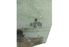 Vitre avant gauche VOLKSWAGEN POLO 5 Photo n°3