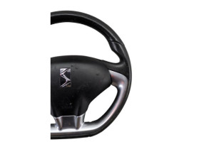 Volant DS DS3 Photo n°6