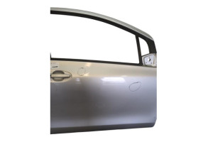 Porte avant droit TOYOTA YARIS 2 Photo n°1