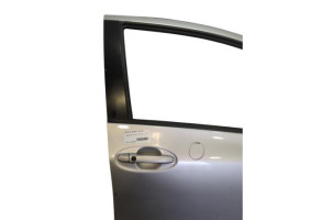 Porte avant droit TOYOTA YARIS 2 Photo n°7
